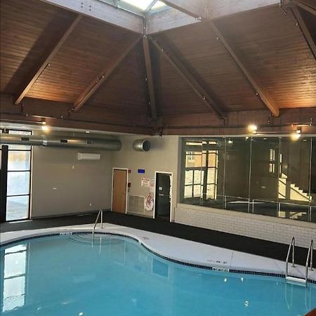 Red Fox Inn And Suites Waverly Εξωτερικό φωτογραφία